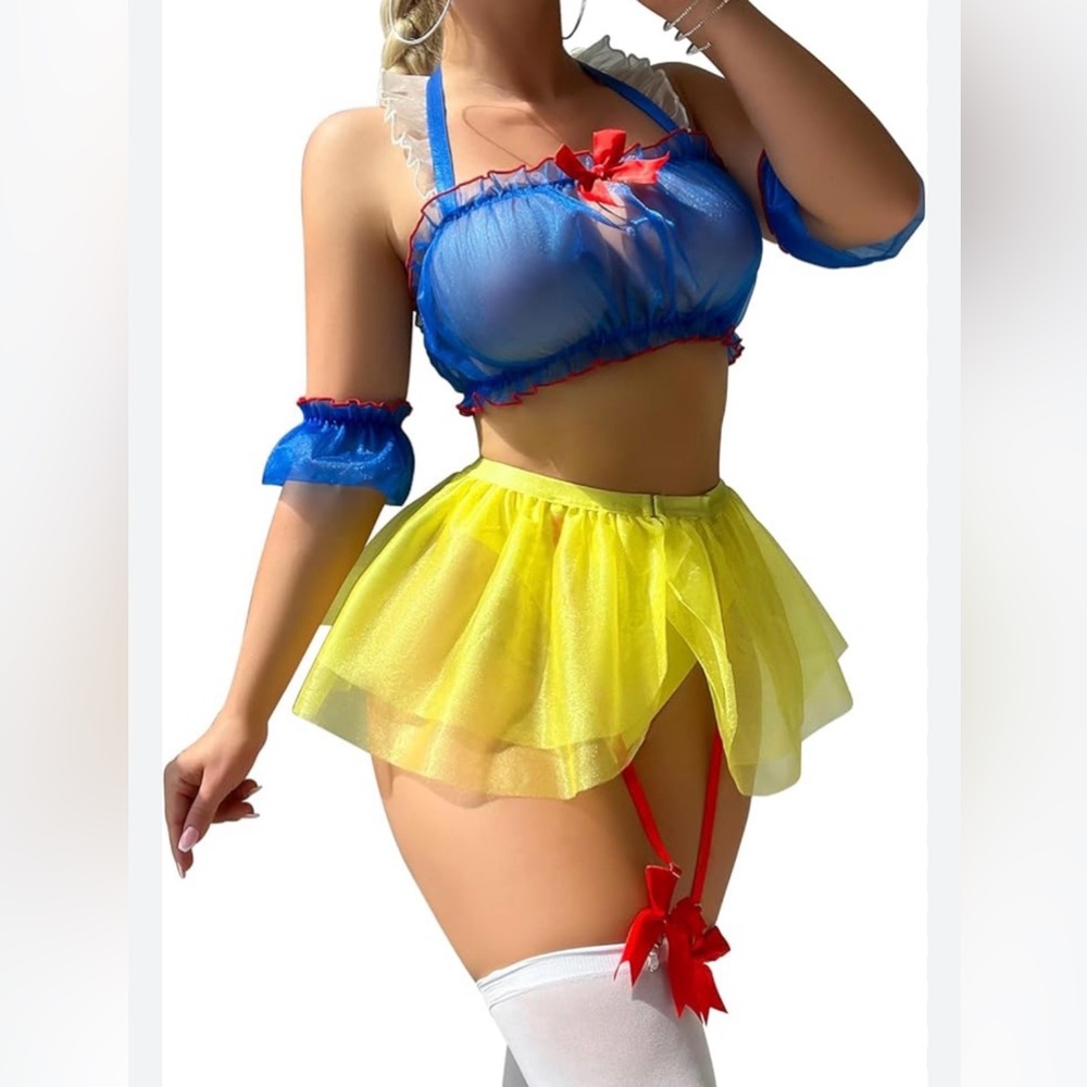 Snow White Women' Lingerie,Women size medium, Set, 7 Pieces, New